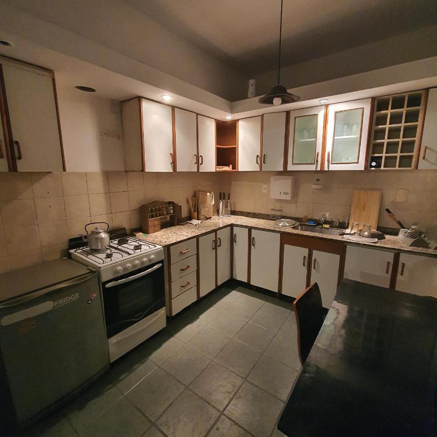 Gueemes Hostel コルドバ エクステリア 写真