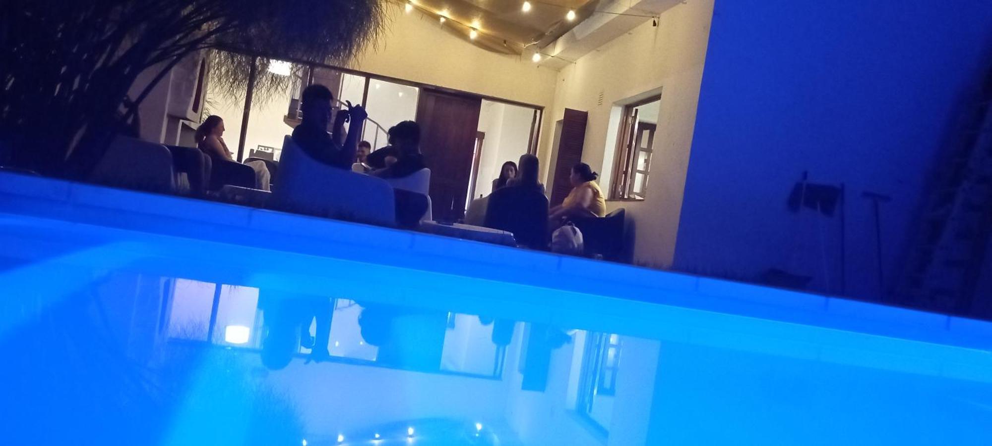 Gueemes Hostel コルドバ エクステリア 写真