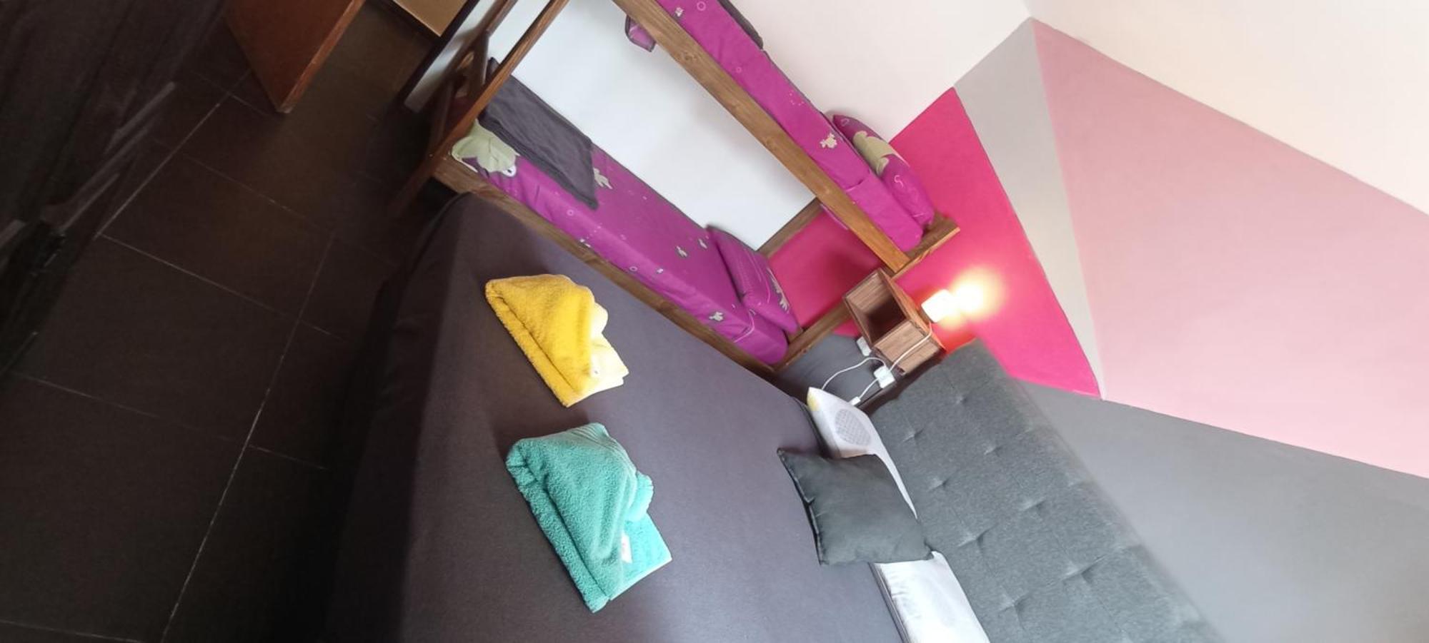 Gueemes Hostel コルドバ エクステリア 写真